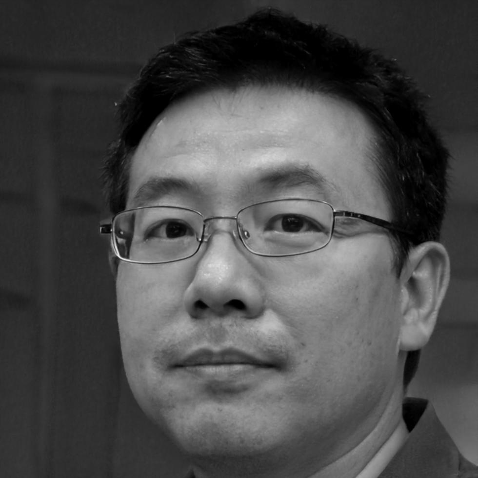 Студент из международной программы за работой